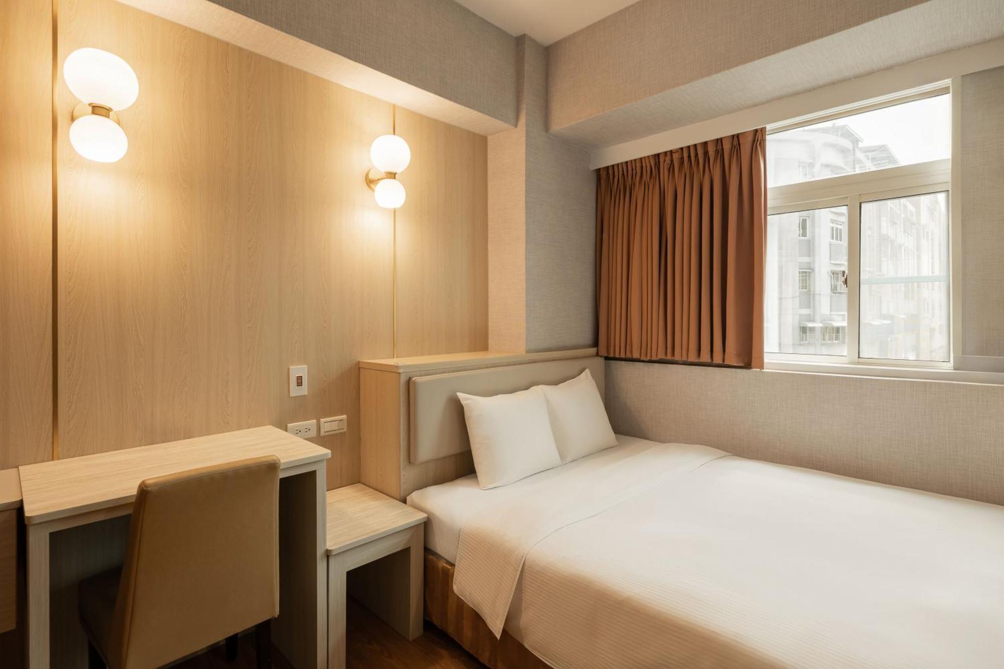 Kindness Hotel Weiwuying Καοσιούνγκ Εξωτερικό φωτογραφία