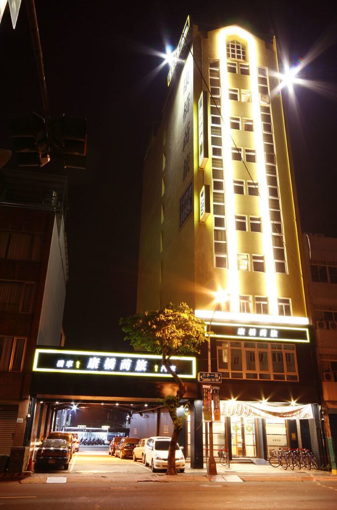 Kindness Hotel Weiwuying Καοσιούνγκ Εξωτερικό φωτογραφία