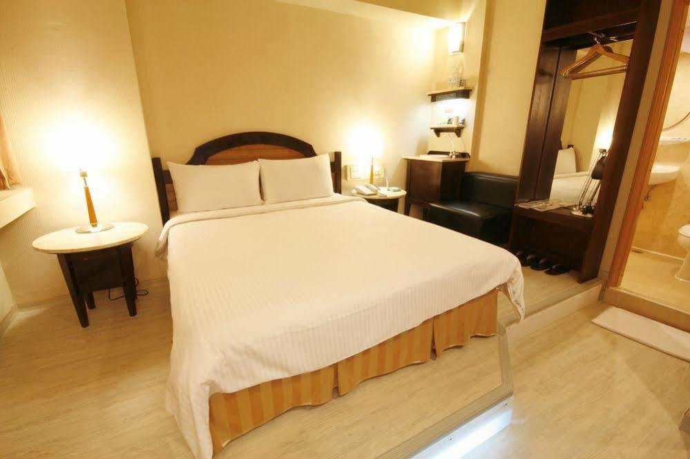 Kindness Hotel Weiwuying Καοσιούνγκ Εξωτερικό φωτογραφία